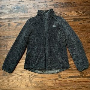 North face jacket with inside and outside pockets.